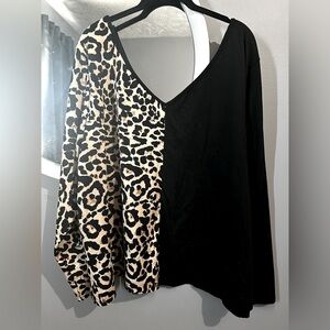 Half cheetah print/half black long sleeve top size 4x